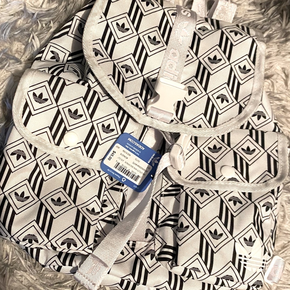 Adidas Bag ☘️